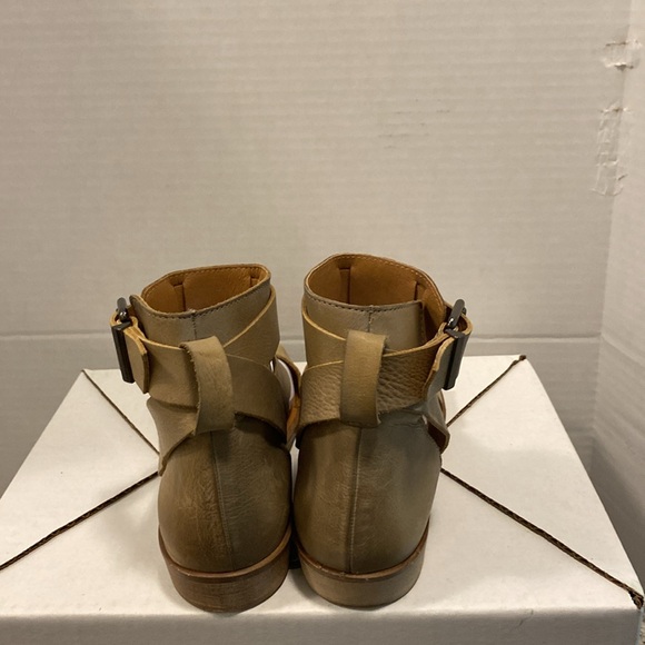 Free People Beige Soft Leather Boot Gladiator Style Sandals - Picture 4 of 4